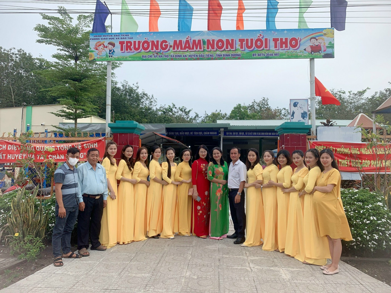 TỌA ĐÀM KỶ NIỆM 40 NĂM NGÀY NHÀ GIÁO VIỆT NAM NĂM HỌC 2022-2023